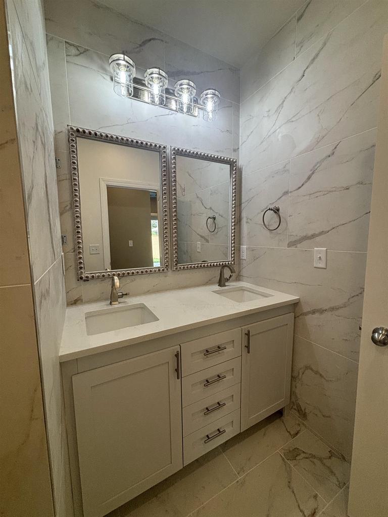 12 Unit Multi-Family Investment Property - Image 31