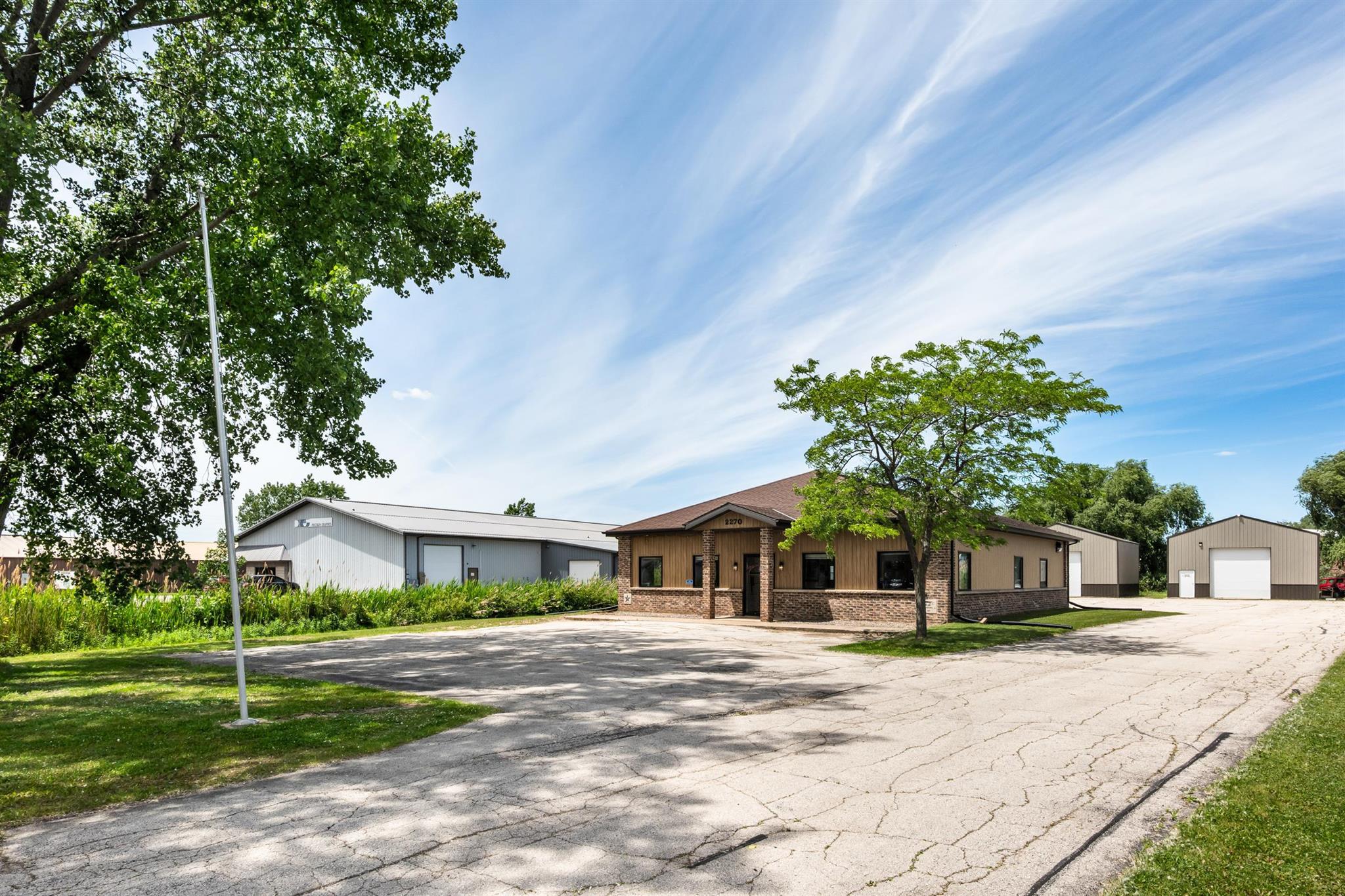 High-Quality Multi-Use Commercial Building in Howard - Image 28
